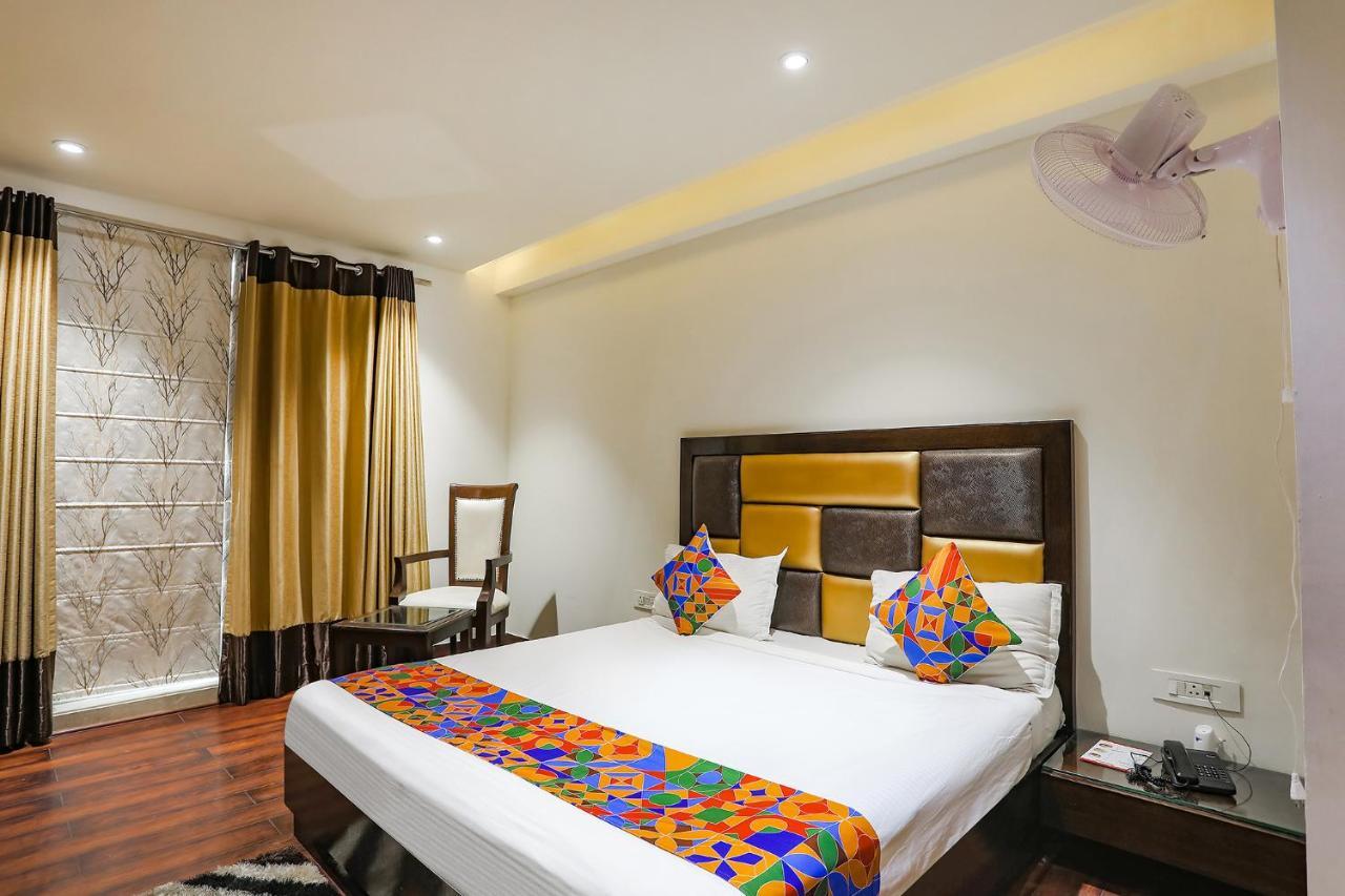 Fabhotel Grand Stay Új-Delhi Kültér fotó