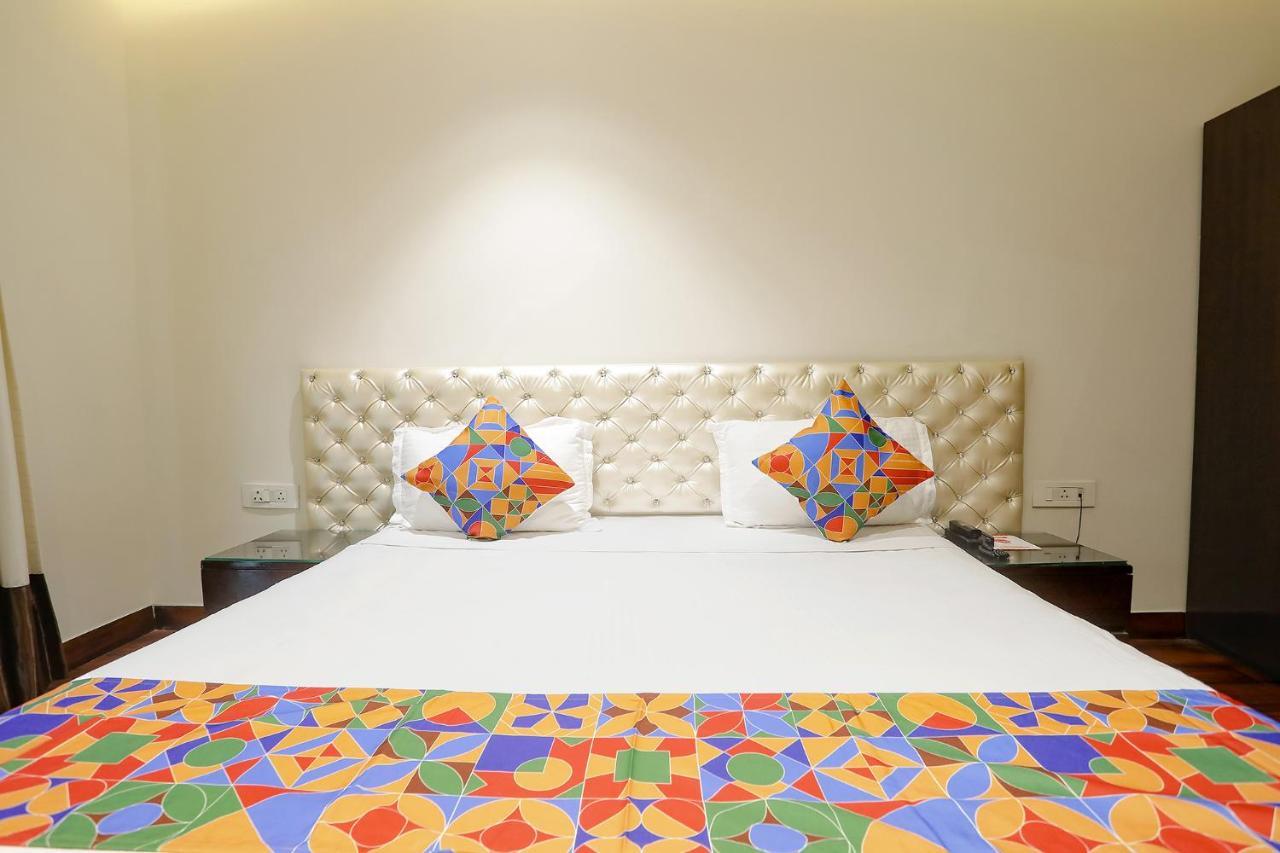 Fabhotel Grand Stay Új-Delhi Kültér fotó