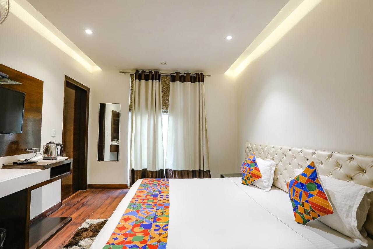 Fabhotel Grand Stay Új-Delhi Kültér fotó